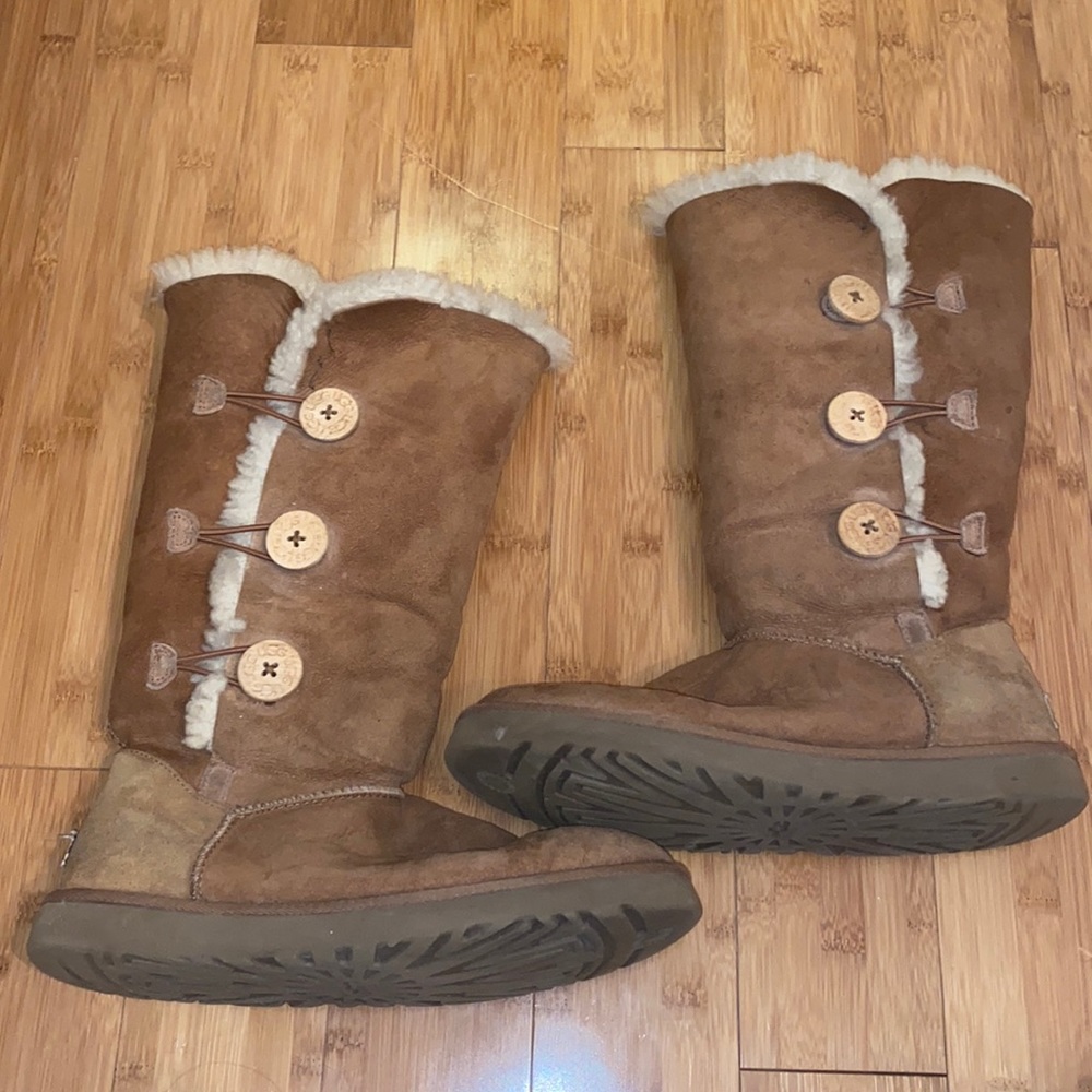 Chestnut Ugg Boots